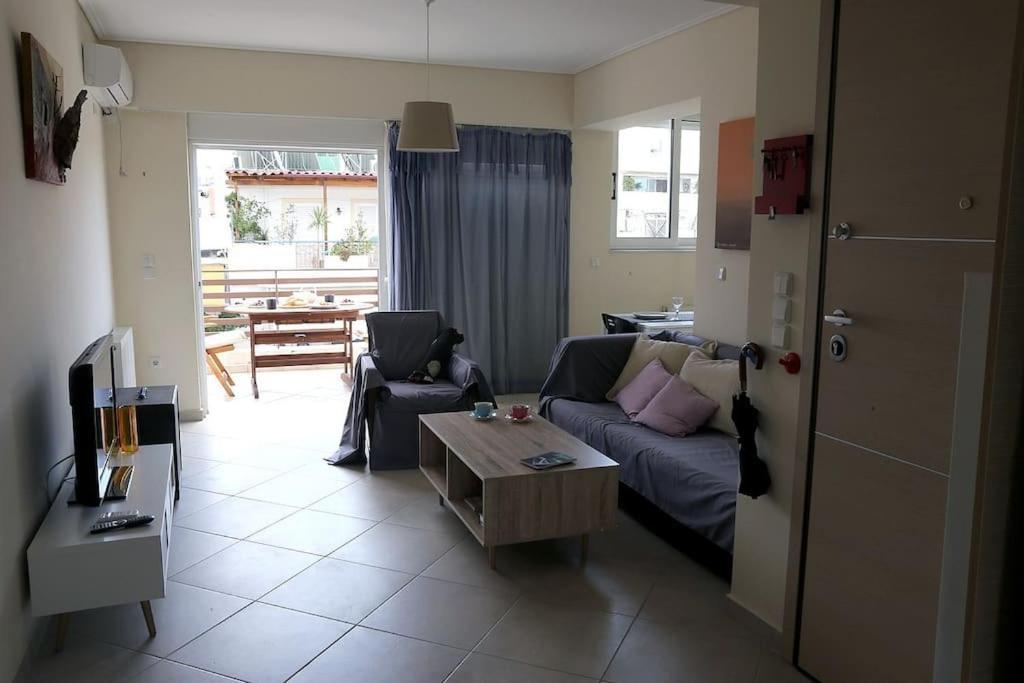 Fly Me To The Moon! Apartamento Atenas Exterior foto