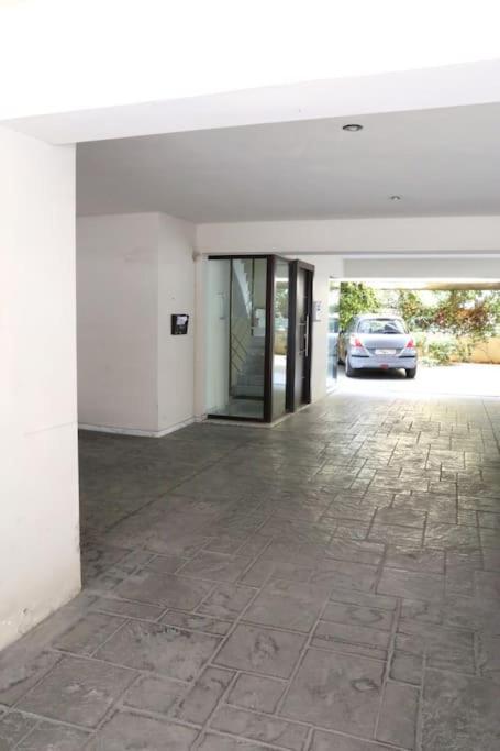 Fly Me To The Moon! Apartamento Atenas Exterior foto